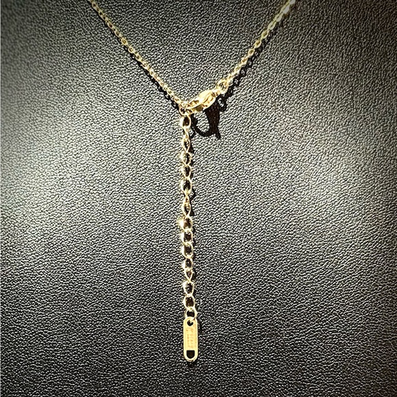 Gold Heart Pendant Necklace - Picture 4 of 4